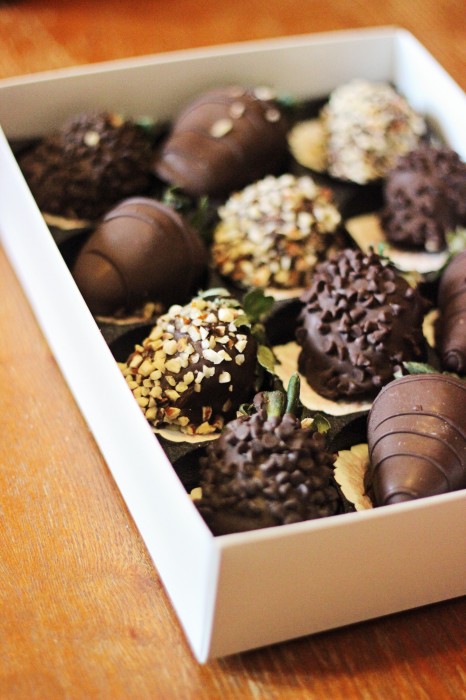 Shari's Berries dark chocolate strawberry