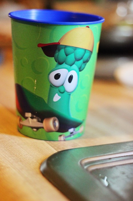 veggie tales Jr. Asparagus cup